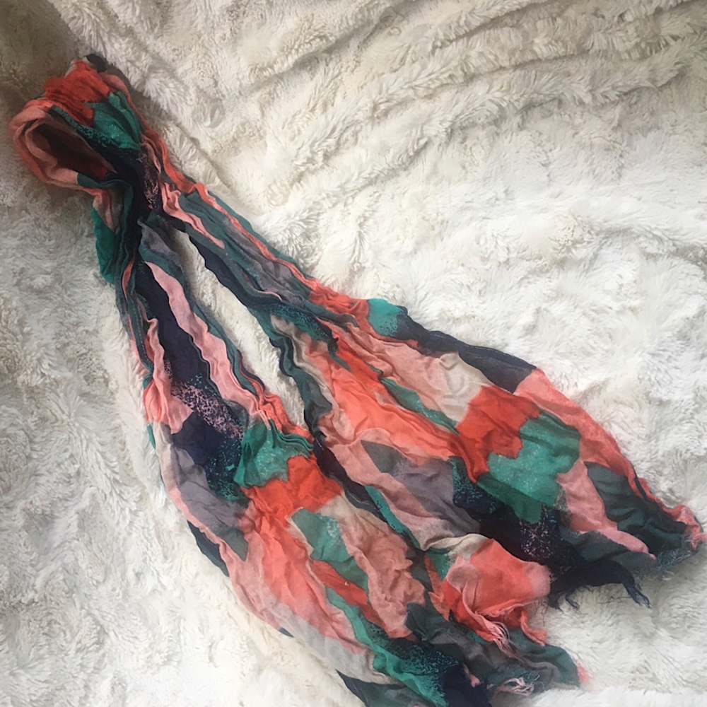 NWOT Multicolored Scarf